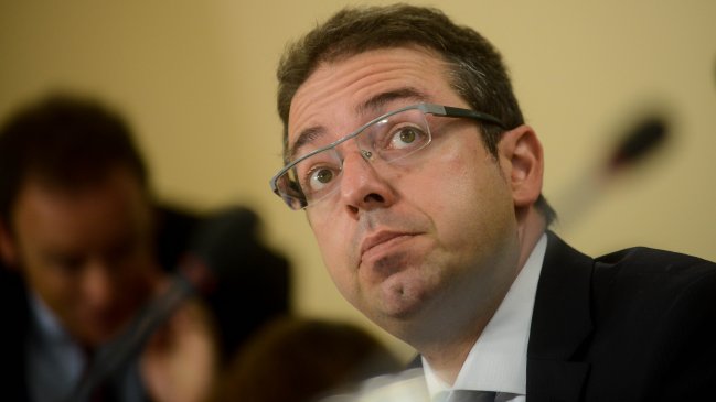 Diputado Silber destacó rol de Burgos en salida de Riquelme de La Moneda