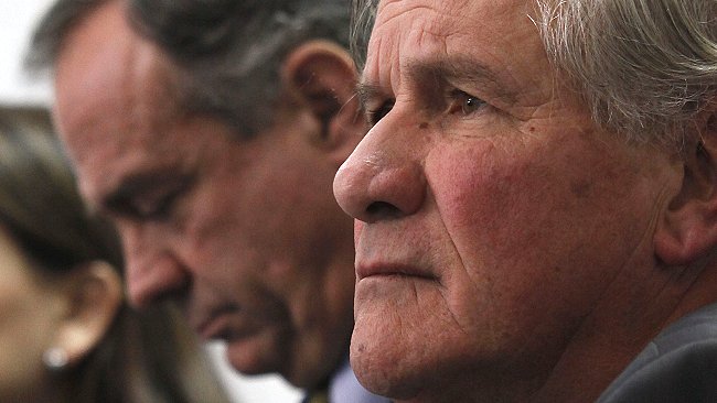 Senador DC le responde a Walker: 