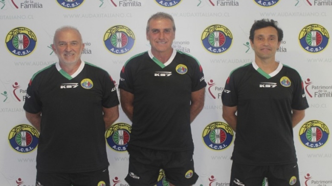 Jorge Pellicer renovó por un año más su vínculo como técnico de Audax Italiano