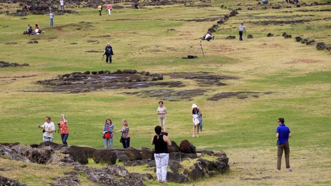 Alcalde: Es absolutamente seguro viajar a Isla de Pascua
