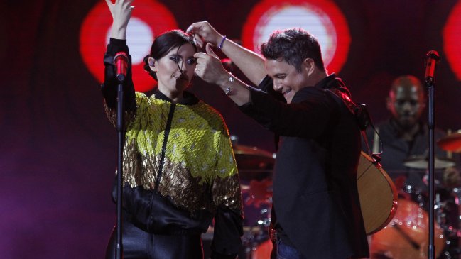 Denisse Malebrán en defensa de Javiera Mena: Tener buenos show no es noticia