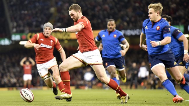 Gales derrotó a Francia y mantuvo intactas sus opciones en el Seis Naciones