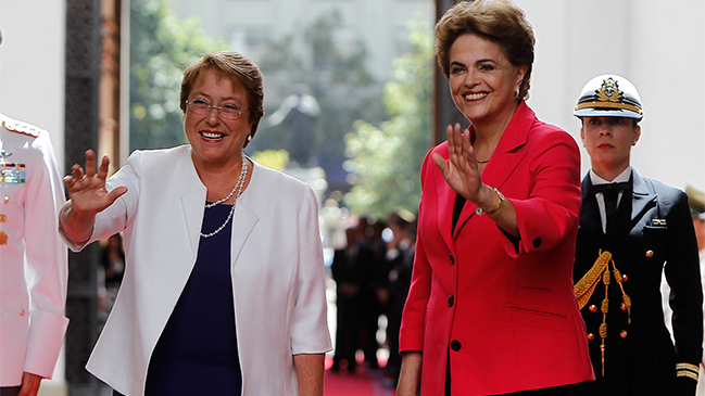 Dilma Rousseff llegó a Chile para reunirse con la Presidenta Bachelet