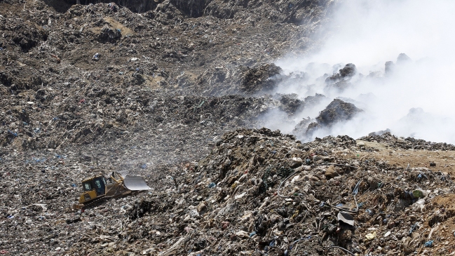 Cámara aprobó comisión investigadora por incendio en relleno Santa Marta