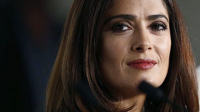 Hombre que mató a perro de Salma Hayek quedó libre de cargos