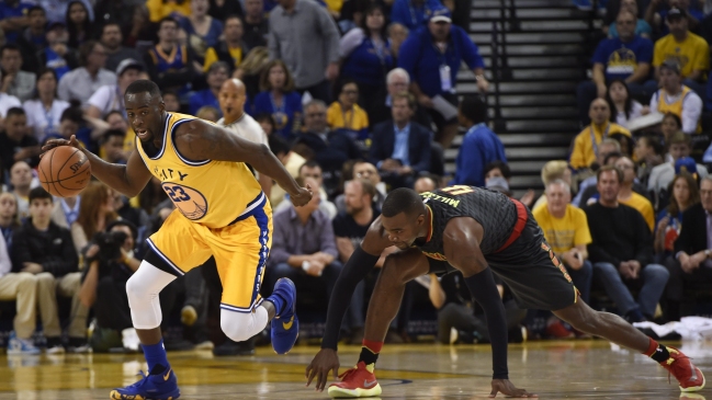 Sin Curry, los Warriors mantuvieron su invicto en casa ante los Hawks
