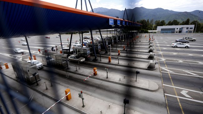 Diputados aprobaron eximir pago de peajes para vehículos de emergencia
