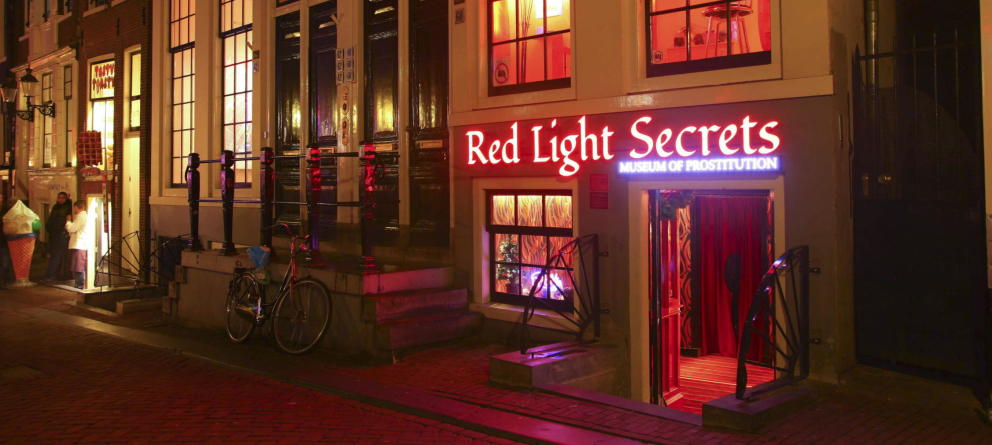 Prostitutas protestan en Alemania contra ley que les obligará a registrarse