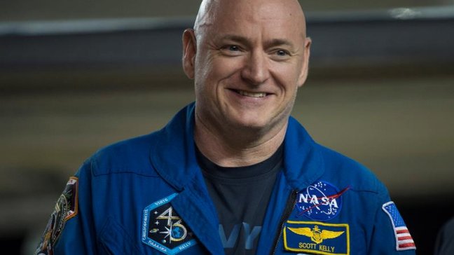 Astronauta creció cinco centímetros en menos de un año en el espacio