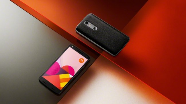 Lanzan celular que promete no romperse