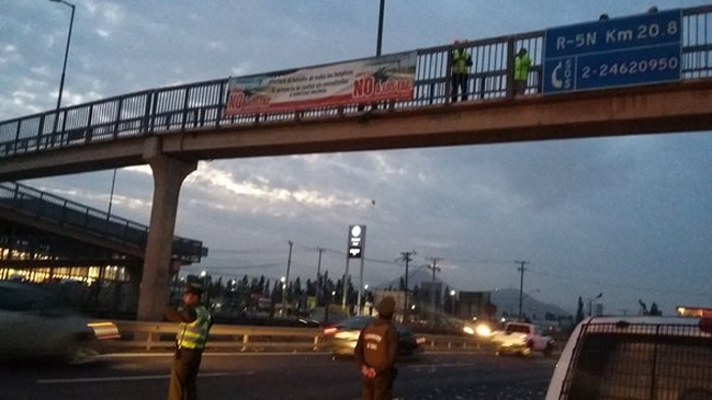 Nueva protesta de vecinos de Lampa en Ruta 5 en rechazo al tag
