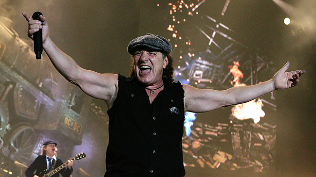 AC/DC pospone gira por enfermedad de su vocalista