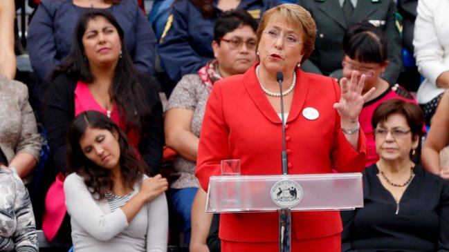 Bachelet sobre ley de aborto: Mujeres tenemos derecho a tomar decisiones