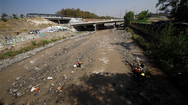 Fiscalía, PDI y SML trabajan para determinar identidad de mujer descuartizada