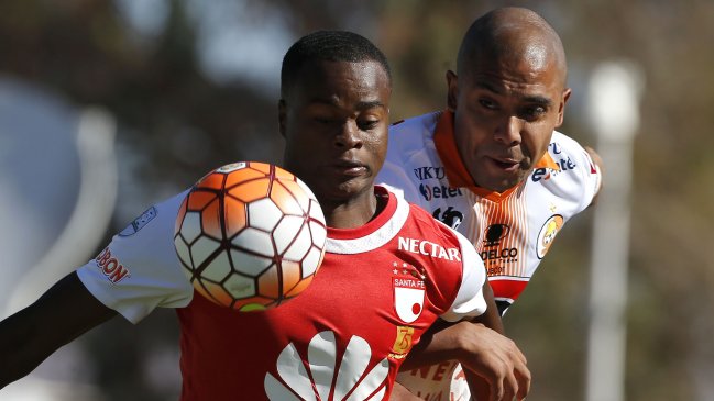 Cobresal sufrió una nueva derrota y quedó con un pie afuera de la Copa Libertadores