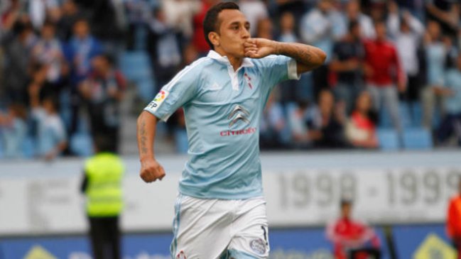 Medio español apuntó a Fabián Orellana como posible refuerzo de Valencia