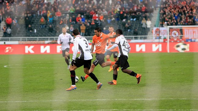 Gerson Acevedo fue clave en nueva victoria de FC Ural por la liga rusa