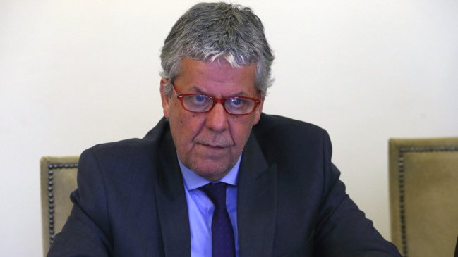 Eyzaguirre y caso Longueira: Debemos ser escrupulosos con la presunción de inocencia