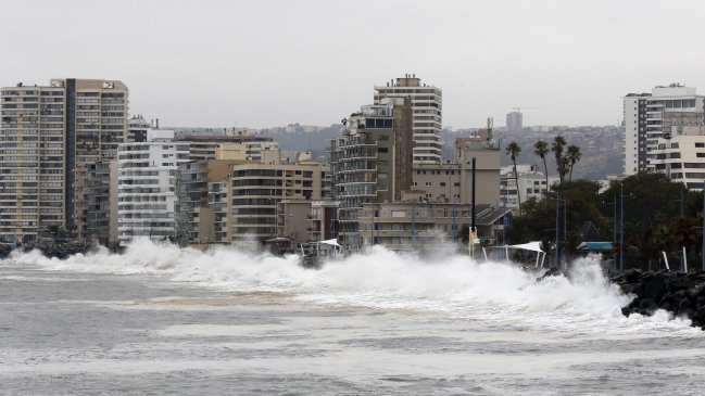 Armada advirtió que continuarán las marejadas en el borde costero del país