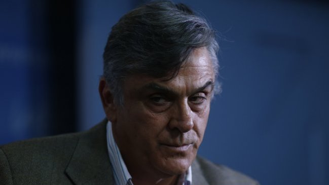 Ocho de cada 10 chilenos creen que Pablo Longueira buscó favorecer a SQM