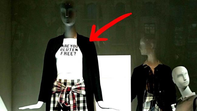 Grupo dueño de Zara pidió disculpas por polera con mensaje 