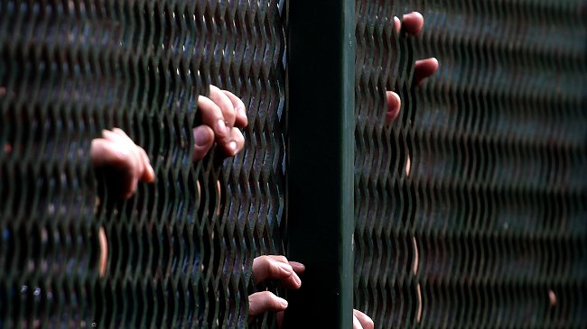 Hombre fue condenado a 37 cadenas perpetuas por violar a siete amigas de su hija