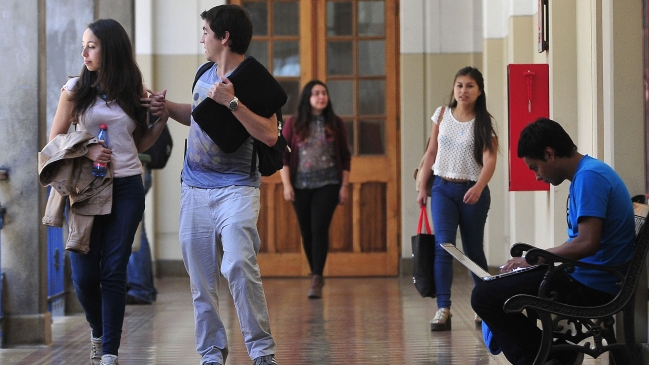 Cruch al Gobierno: Lo mejor es no generar expectativas que no se podrán cumplir