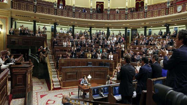 Partidos negocian acuerdos que permitan formar gobierno en España