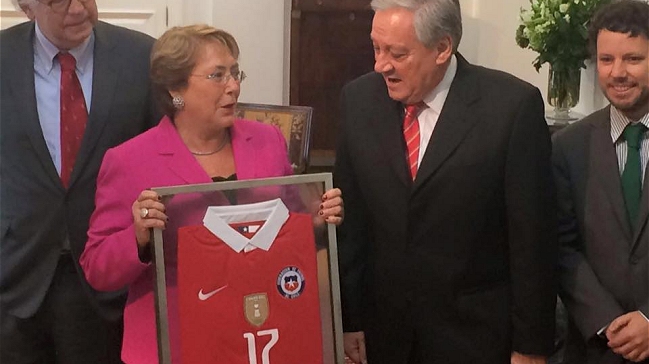 Salah reiteró decisión de rebajar valor de las entradas para ver las clasificatorias