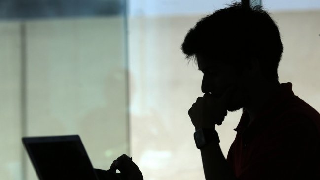 Minsal advierte a estudiantes sobre riesgos de fármacos como Ritalín y Mentix