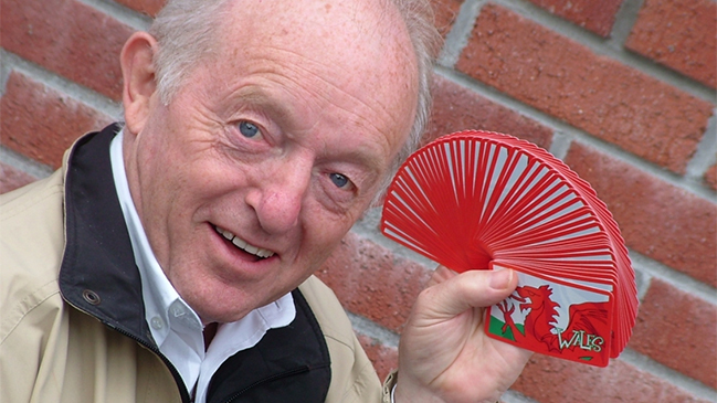 Falleció emblemático mago de la televisión británica