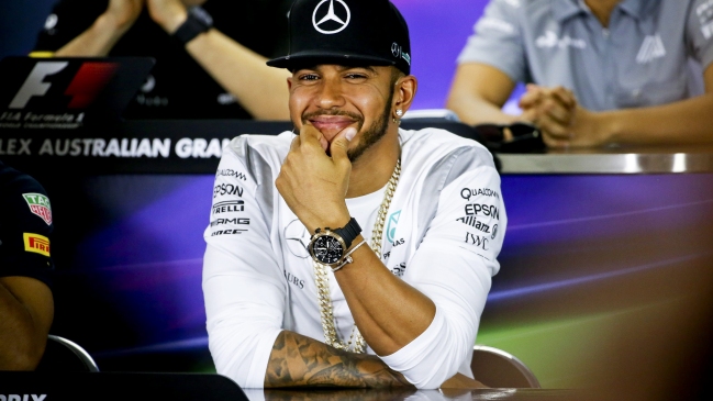 Lewis Hamilton: Ferrari guarda algo bajo la manga