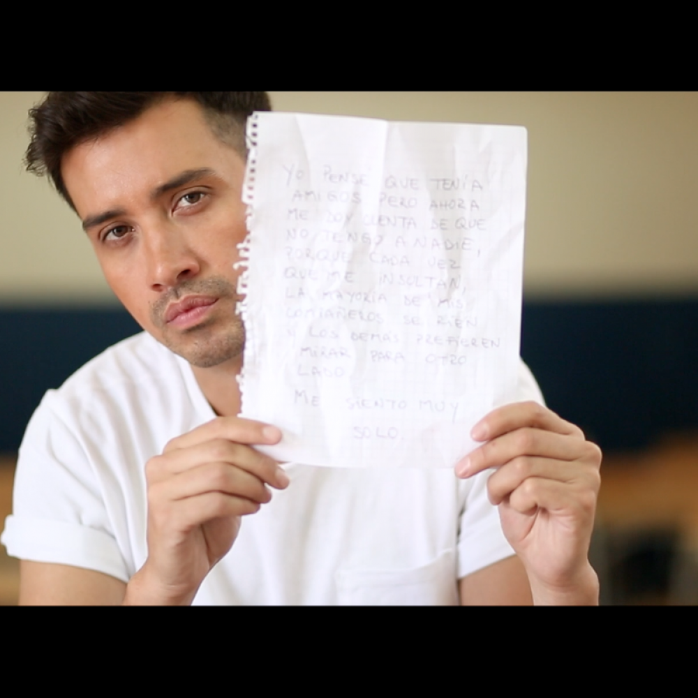 Figuras de TV y YouTube participan en campaña contra el bullying homofóbico