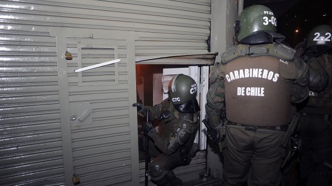 Concepción: Carabineros detuvo a delincuentes que huían tras robar farmacia