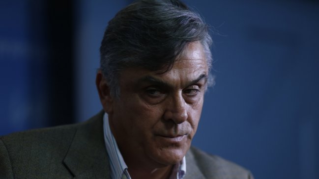 Presentan la primera querella por cohecho contra Pablo Longueira