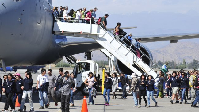 Anulados hasta un tercio de los vuelos en cinco aeropuertos franceses por huelga