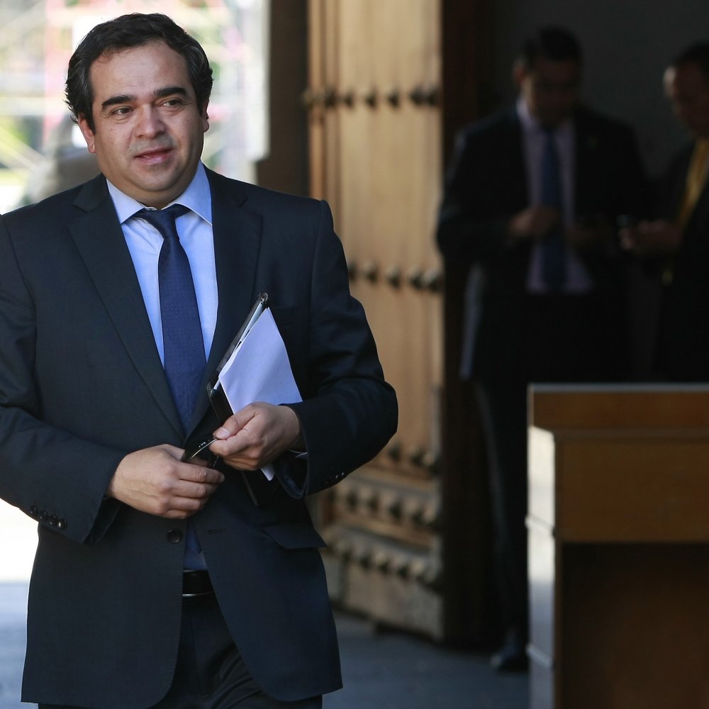 Quintana a Burgos: Los ministros deben apoyar la agenda del Gobierno, no dificultarla