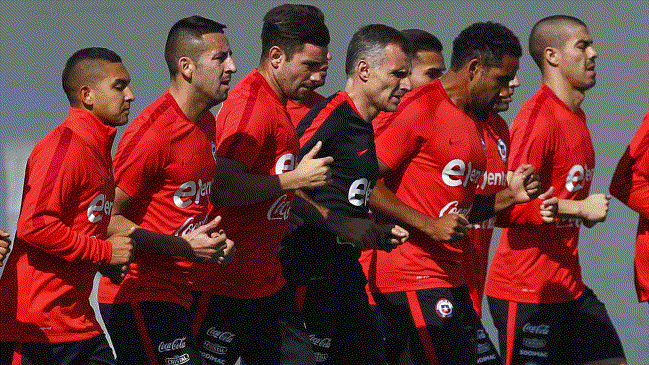 Chile inicia su preparación para los duelos ante Argentina y Venezuela