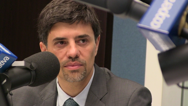 Ministro Díaz respondió a Piñera: Son frases bien para la galería