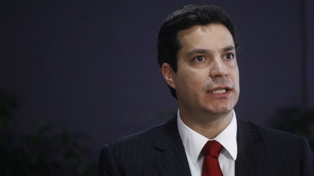 Superintendente de Salud criticó alza en planes de las isapres