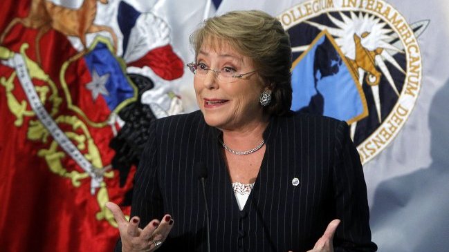 Bachelet defendió en EE.UU. el papel de las mujeres en instituciones militares