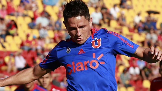 Gustavo Canales quedó al margen del partido entre U. de Chile y S. Wanderers