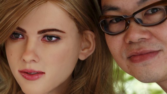 Asiático construyó un robot idéntico a Scarlett Johansson