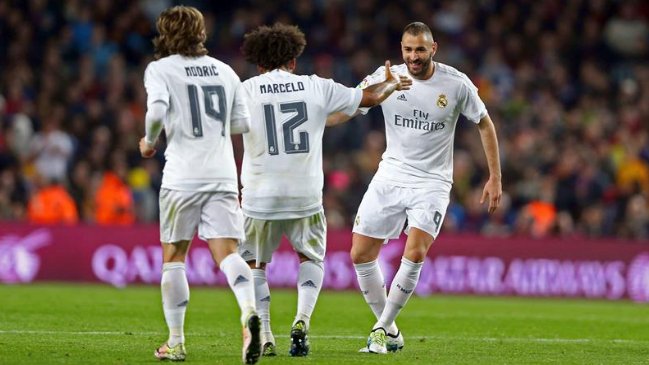 Real Madrid superó a FC Barcelona y se mantiene en la lucha por el título de la liga española