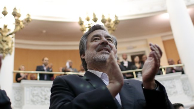 Alejandro Guillier será el rostro del Partido Radical en las municipales