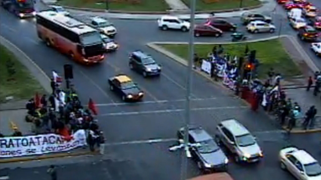 Trabajadores públicos de Atacama protestan en Santiago