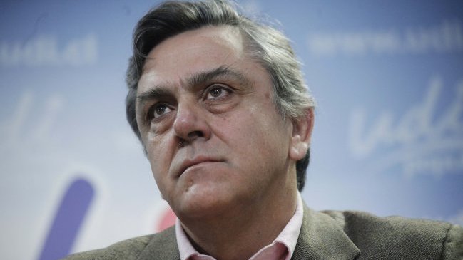 Sociedad de Longueira y su esposa brindó asesorías a SQM por 75 millones de pesos