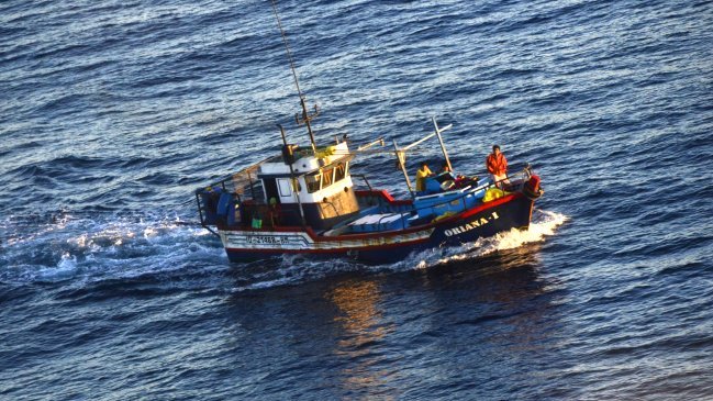 Armada capturó a embarcación peruana en zona exclusiva con tiburones en sus bodegas