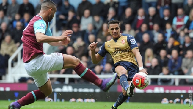 Alexis Sánchez marcó en igualdad de Arsenal ante West Ham en la liga inglesa