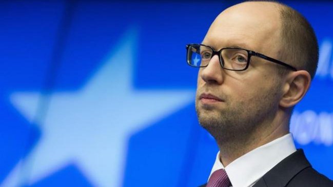 Dimitió el primer ministro de Ucrania tras meses de presiones